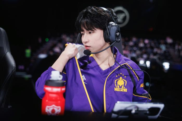 明天俱是好光景：景诗在职业电竞第三年的成长