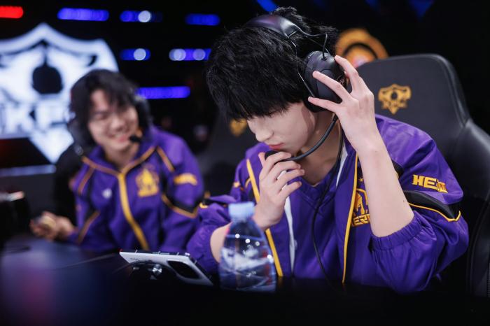 明天俱是好光景：景诗在职业电竞第三年的成长