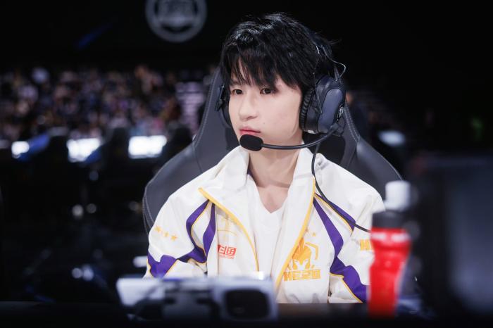 明天俱是好光景：景诗在职业电竞第三年的成长