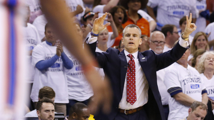 多诺万告别公牛 重返大学执教引热议